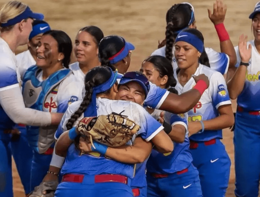 Screenshot 2025 07 05 at 00 22 01 Campeonato Panamericano Colombsofbol femenino venezuela notilara » Venezuela asegura su lugar en el Campeonato Mundial de Softbol Femenino