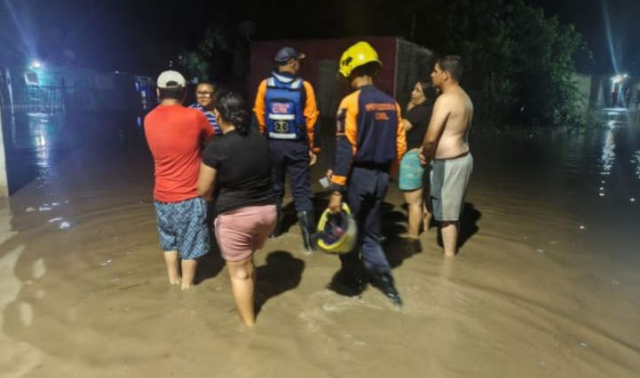 danos lluvia notilara &raquo; 120 familias afectadas