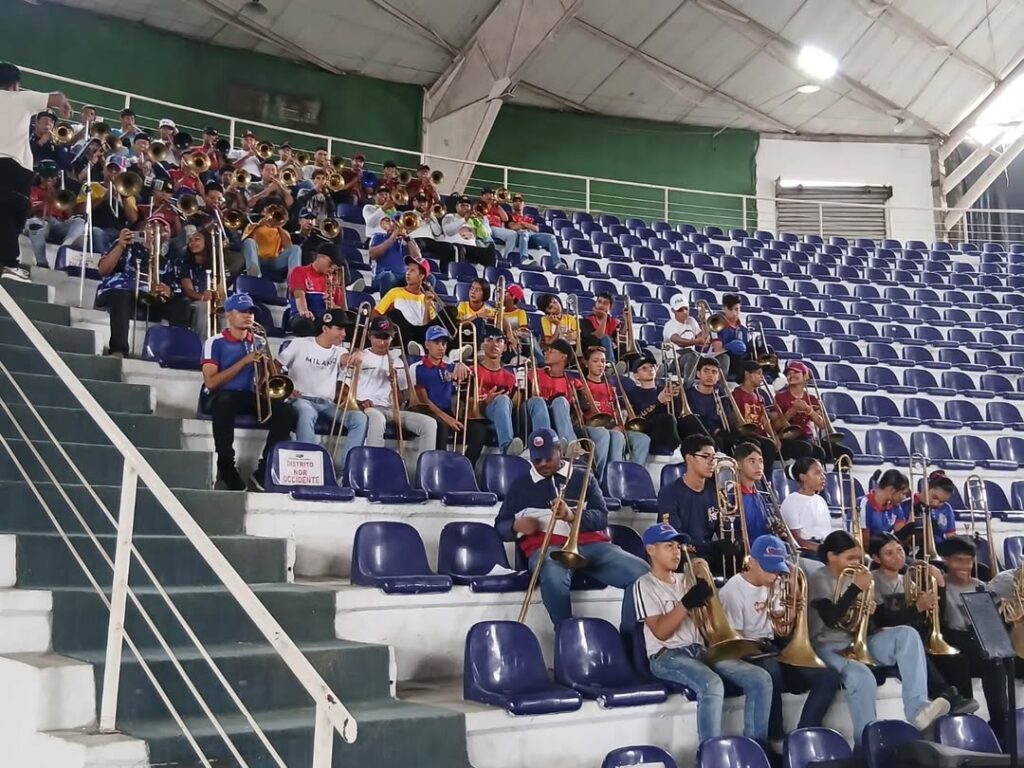 ¡Entérate! Venezuela unirá a más de 20 mil músicos en Caracas para lograr el Récord Guinness de la Banda Show de marcha más grande del mudo » photo 2026 04 28 21 25 46 »