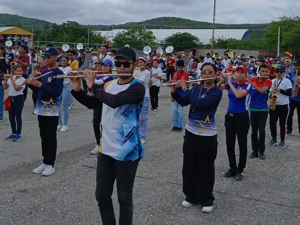 ¡Entérate! Venezuela unirá a más de 20 mil músicos en Caracas para lograr el Récord Guinness de la Banda Show de marcha más grande del mudo » photo 2026 04 28 21 25 57 »