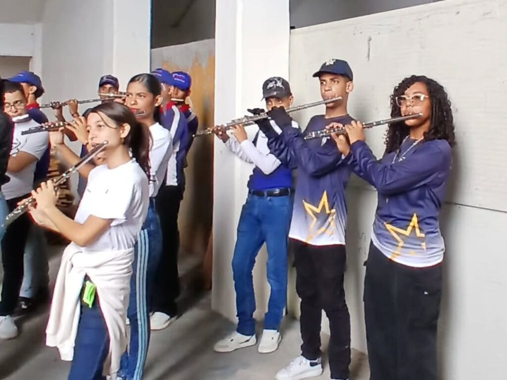¡Entérate! Venezuela unirá a más de 20 mil músicos en Caracas para lograr el Récord Guinness de la Banda Show de marcha más grande del mudo » photo 2026 04 28 21 26 04 »