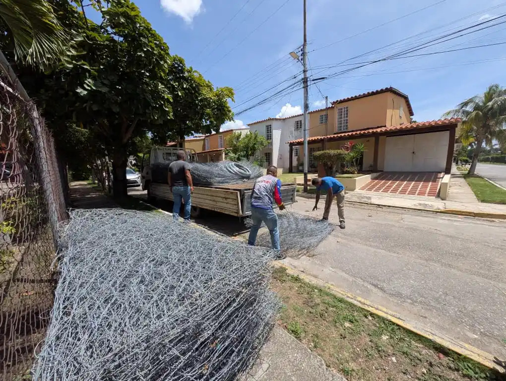 Ministerio de Obras Públicas atiende socavamiento en la Urb. Ribereña I y Tabure Villas tras intensas lluvias » photo 2026 06 13 00 05 55 »