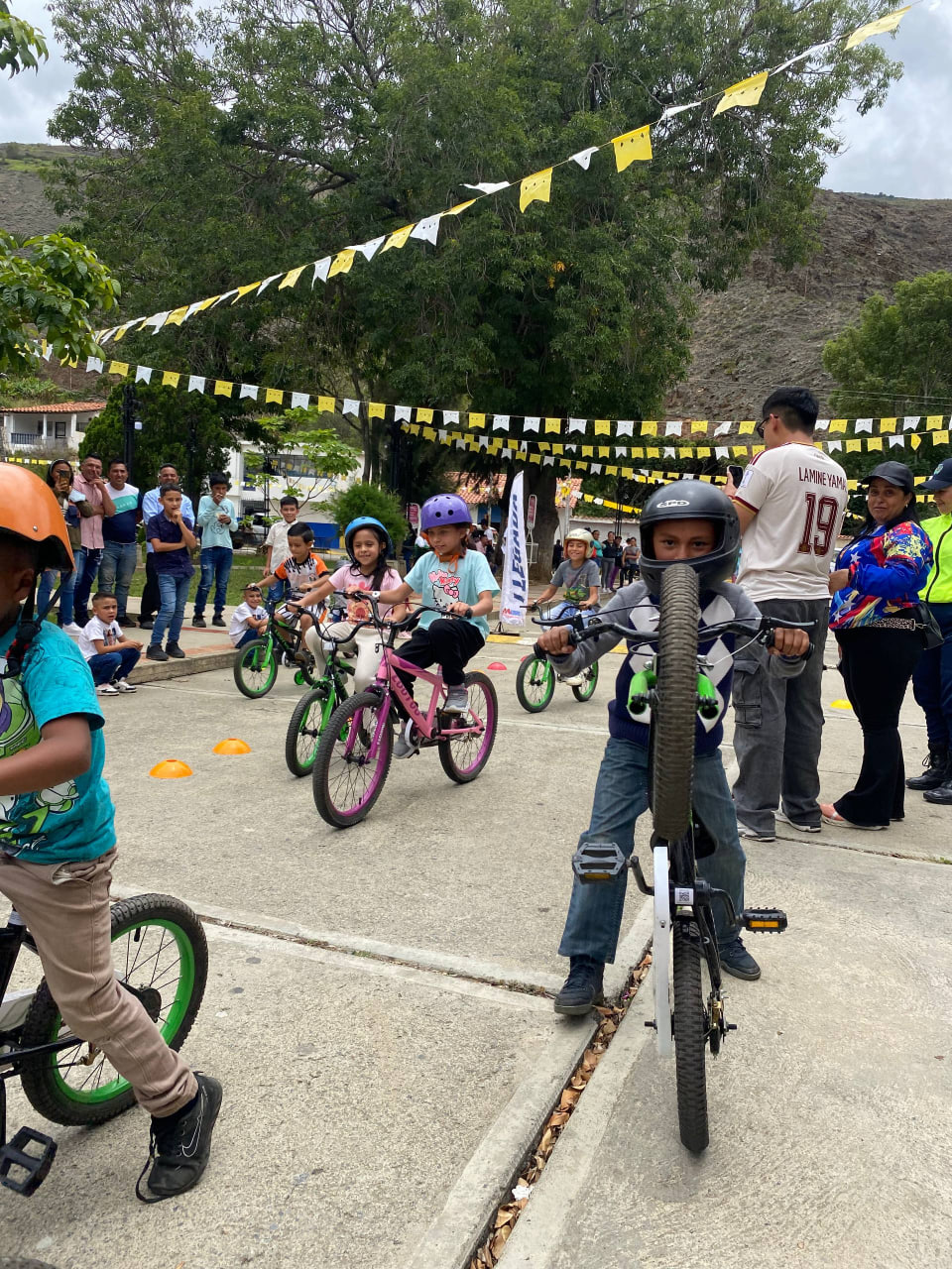 En Mérida: más de 200 niños de El Morro disfrutaron del Plan Vacacional Ríe 2026 » photo 2026 09 02 21 36 31 »