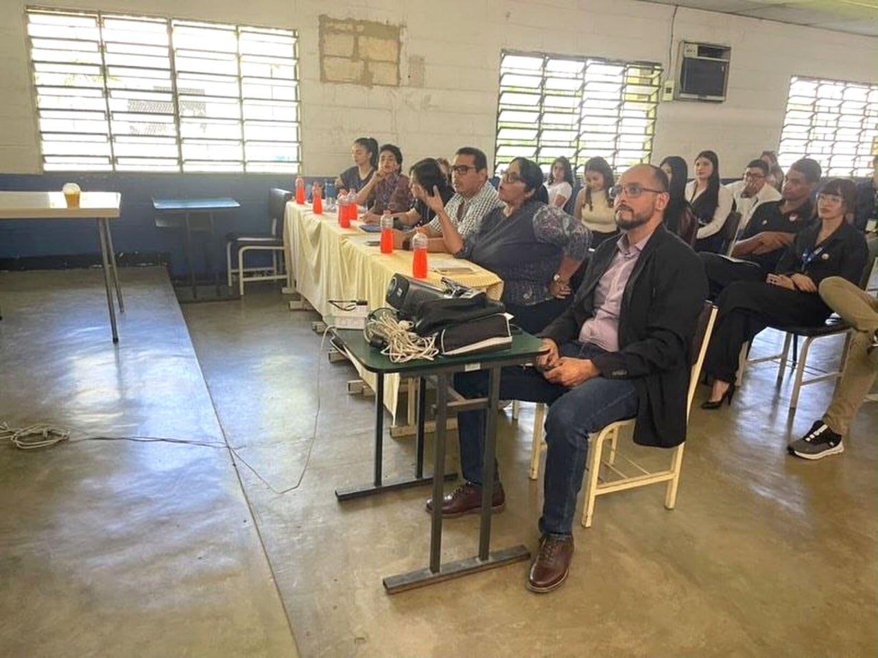 ¡Entérate! Con una mezcla de talento, estudiantes de Ingeniería Agroindustrial de la UCLA presentaron sus proyectos de innovación y emprendimiento » photo 2026 10 14 22 50 36 »